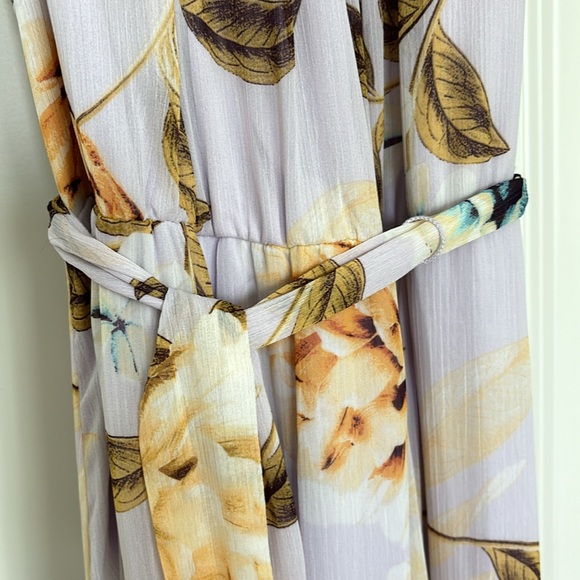 Calvin Klein size 12 floral cocktail dress with layered hem. Fully lined. - Picture 2 of 7